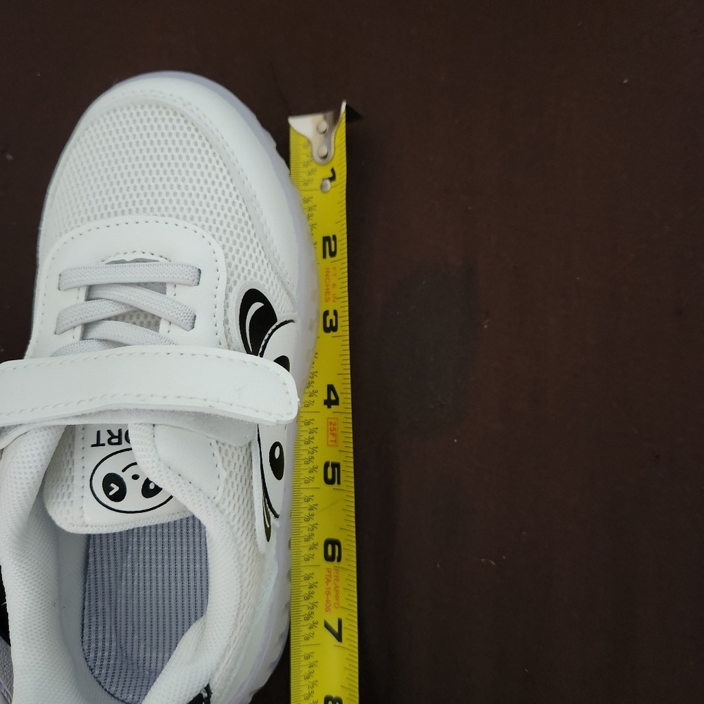 Shoes - Picture 6 of 9